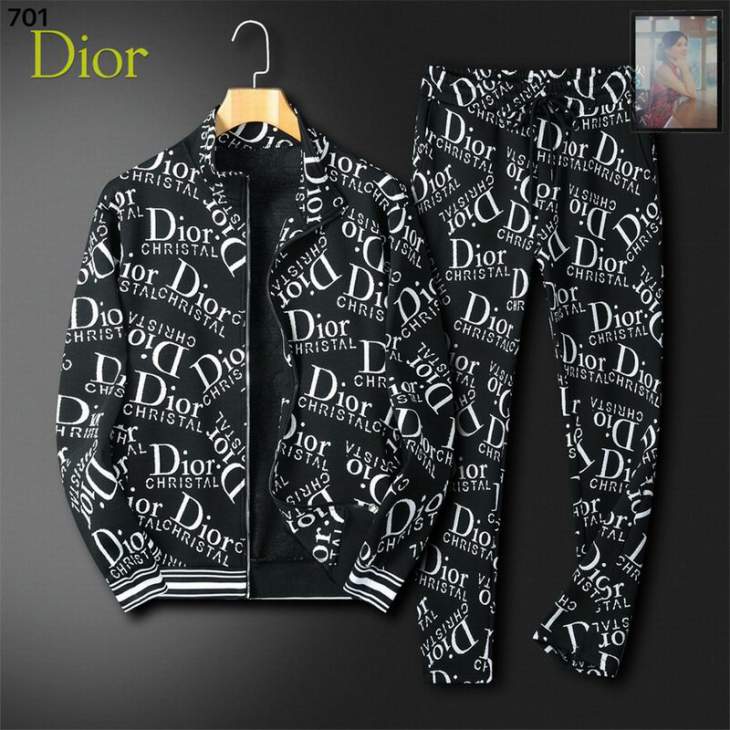 Picture of Dior Sweater Suits _SKUDiorM-3XL12yr1638402
